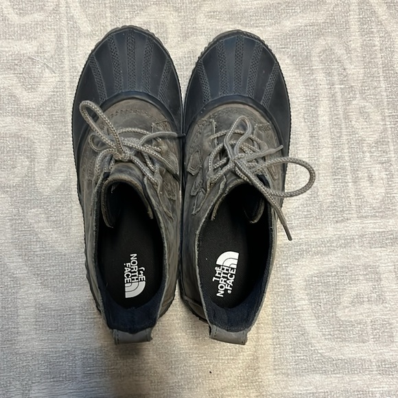 Sorel waterproof boots - Picture 5 of 5